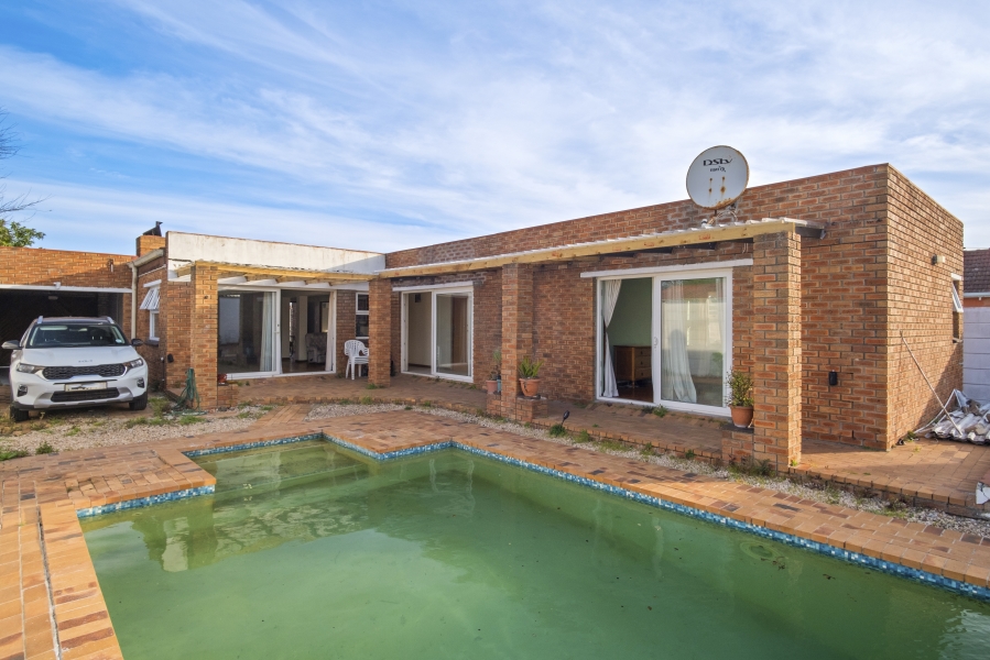 3 Bedroom Property for Sale in Lotus River Western Cape